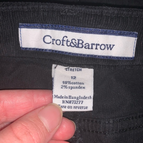 Croft & Barrow black modest corduroy skirt size 12 - Picture 3 of 3